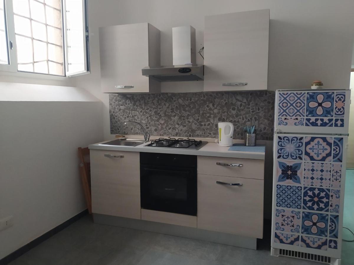 Domus 19 Hotel Наполи Екстериор снимка