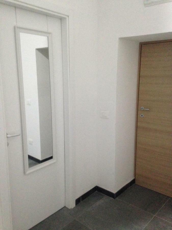 Domus 19 Hotel Наполи Екстериор снимка