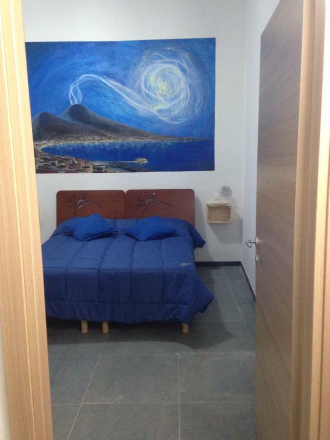 Domus 19 Hotel Наполи Екстериор снимка