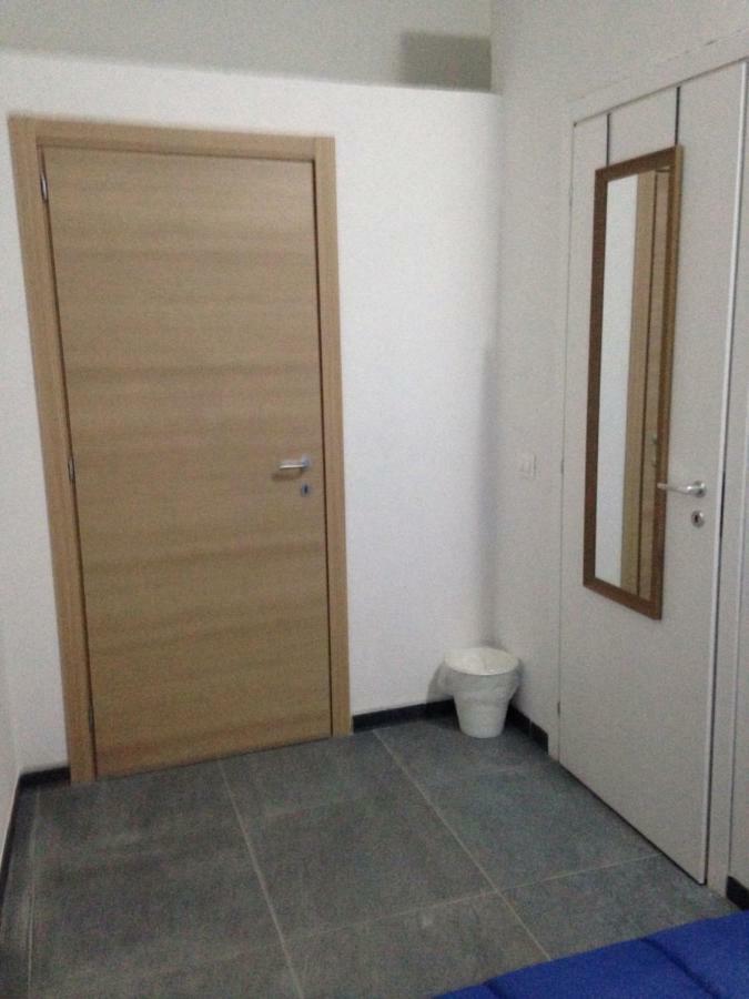 Domus 19 Hotel Наполи Екстериор снимка